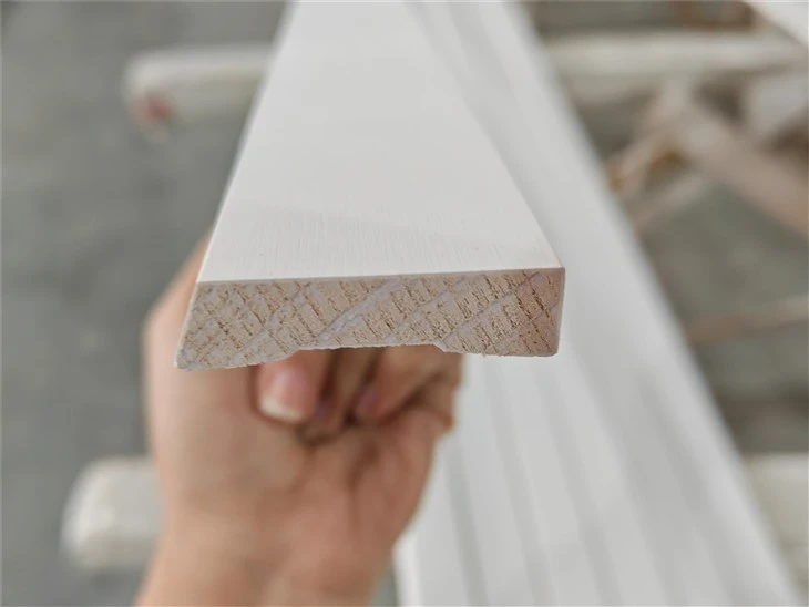 Gesso Trim Single Bevel Sockel & Architrave